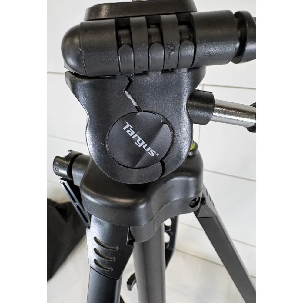 TARGUS Camera Tripod With Carry Bag Lightweight Adjustable Pan Tilt Head